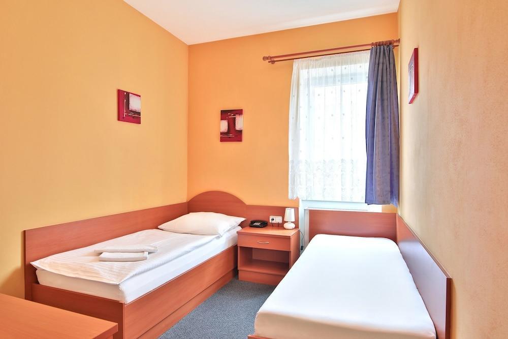Attic Hotel Praha Eksteriør bilde
