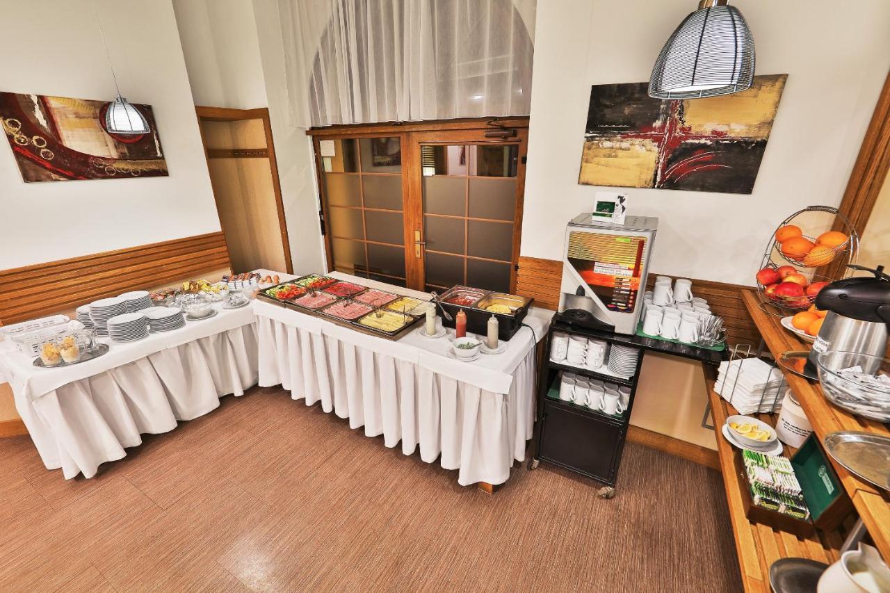 Attic Hotel Praha Eksteriør bilde
